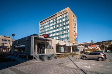 בית מלון כפרי Vsacan