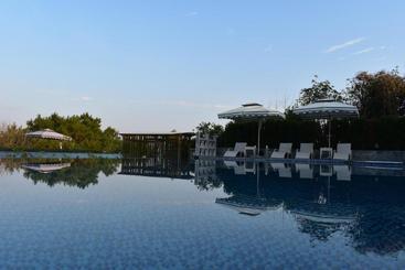 Hotell Yangshuo Mountain Top Retreat