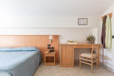 호텔 Albergo Il Giardino Del Rio