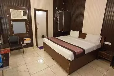 Otel Amritsar Inn