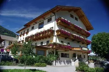 ホテル Gasthof Zum Löwen