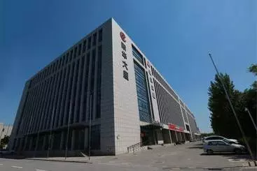 هتل Jinjiang Inn Tianjin Binhai International Airport