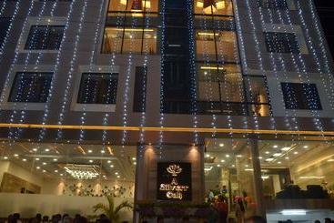 בית מלון כפרי Silver Oak