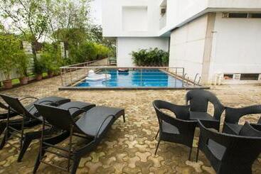 בית מלון כפרי Grand Visava Lonavala