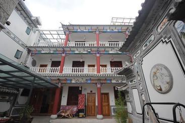 הוסטל Yimoxuan Guesthouse