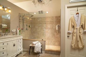 Brierley Hill Bed & Breakfast