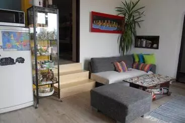 Hostelche Guest House