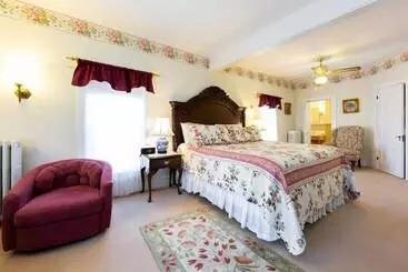 ベッドアンドブレックファースト The Elmhurst Inn