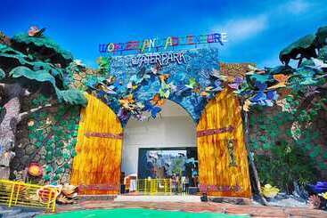 Batiqa Hotel & Apartments Karawang