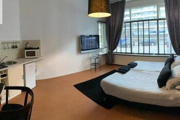 هتل El Sol Zandvoort