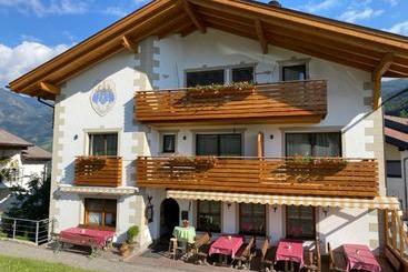 Hotel Gasthaus St. Valentin