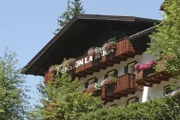 ホテル Pensione La Müda