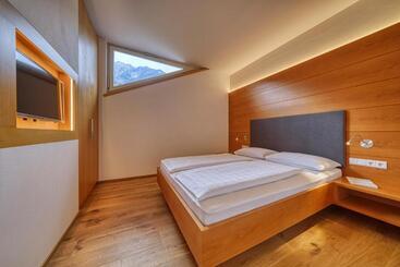 هتل Appartement Kroneliving