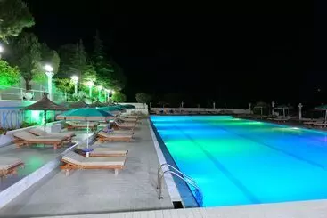 Hotel Edva Resort