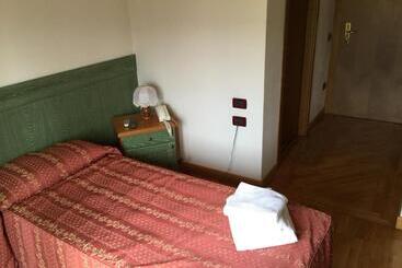 ホテル Ristorante Il Pirata