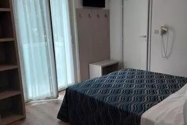 هتل Costa Del Sole Only Room