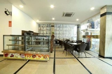 فندق La Riviera Suites