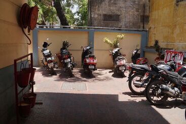 فندق Raaj Bhaavan