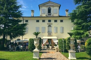 ホテル Villa Cigolotti