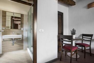 Bed and Breakfast Antico Borgo Seggiano