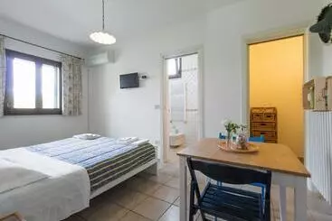 Aamiaismajoitus (B&B) Kalinifta   Io Parto Io Arrivo