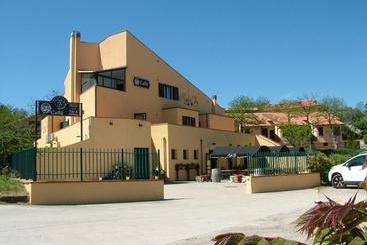 בית מלון כפרי 8380 Camere Mastro