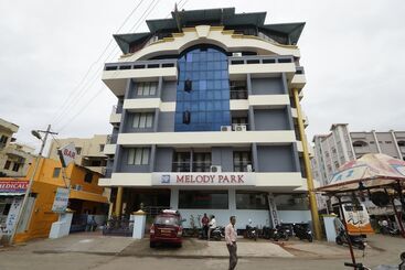 Отель Melody Park