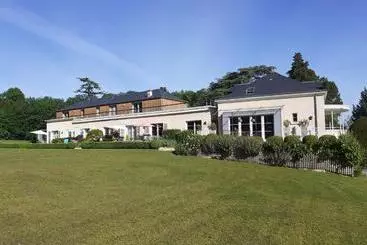 تختخواب و صبحانه Les Mazeraies Maison D Hotes Avec Spa