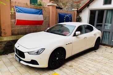 تختخواب و صبحانه La Casa Sui Tetti