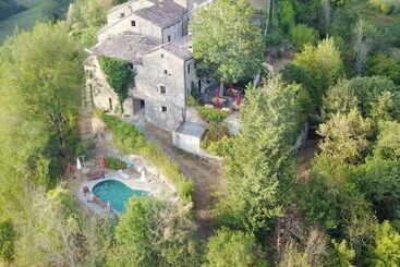 فندق Agriturismo Biologico Castello Della Pieve