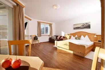 ホテル Hubertusstube