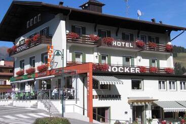 בית מלון כפרי Nocker