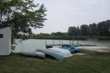 住宿加早餐  Farrell House Lodge At Sunnybrook Trout Club