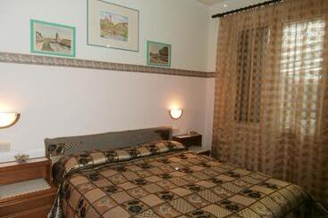 Hotel Albergo Junior