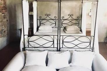 ホテル La Saracina