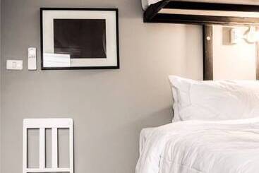 هتل The Urban Room