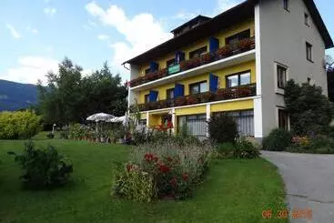 Bed and Breakfast Pension Brönimann