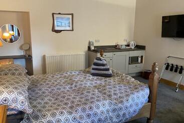 Wydon Farm Bed And Breakfast