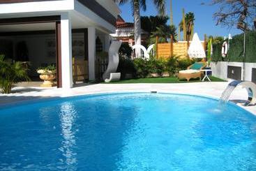 Apartamentos Lacy - Adults Only