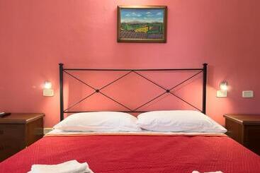 فندق Agriturismo Al Girasole