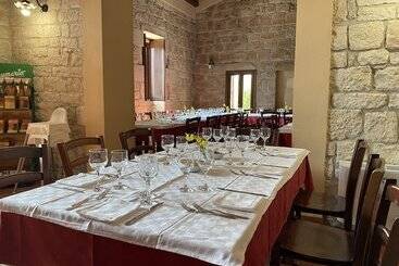 בית מלון כפרי Agriturismo Il Melograno