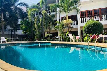 Neptuna Hotel By Maduzi