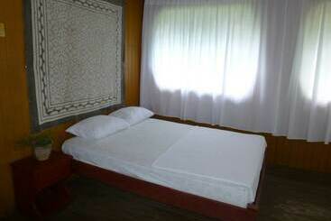 בית מלון כפרי Amazon Sunrise Lodge & Expeditons