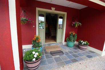 فندق Lurgan House