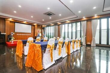 Hotel P  Private Resort Cha Am