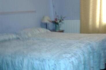 Отель Tarabaralla