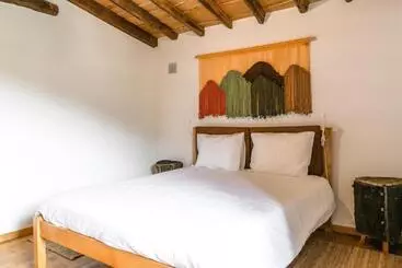 Schronisko Cerdeira  Home For Creativity