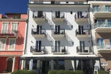 Hotelli Baia Marina