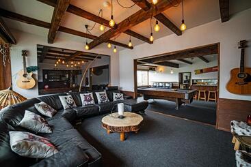 ユースホステル Hai Lodge