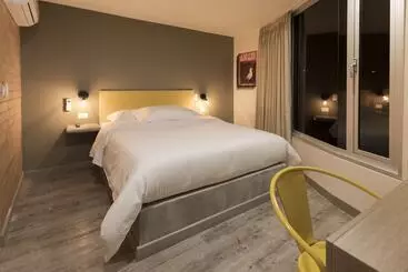 ホテル Distrito 21